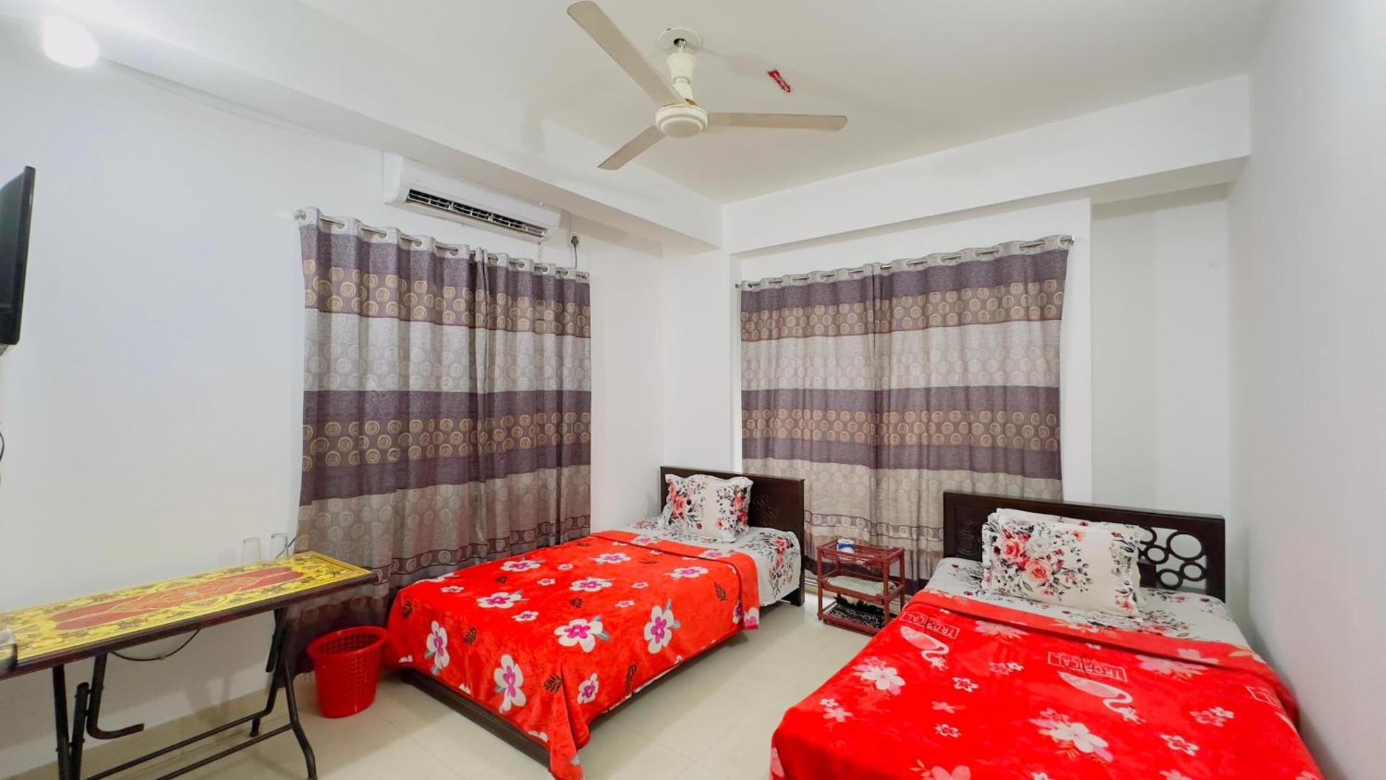 דאהקה Mohammadia Restaurant & Guest House Near United Hospital מראה חיצוני תמונה