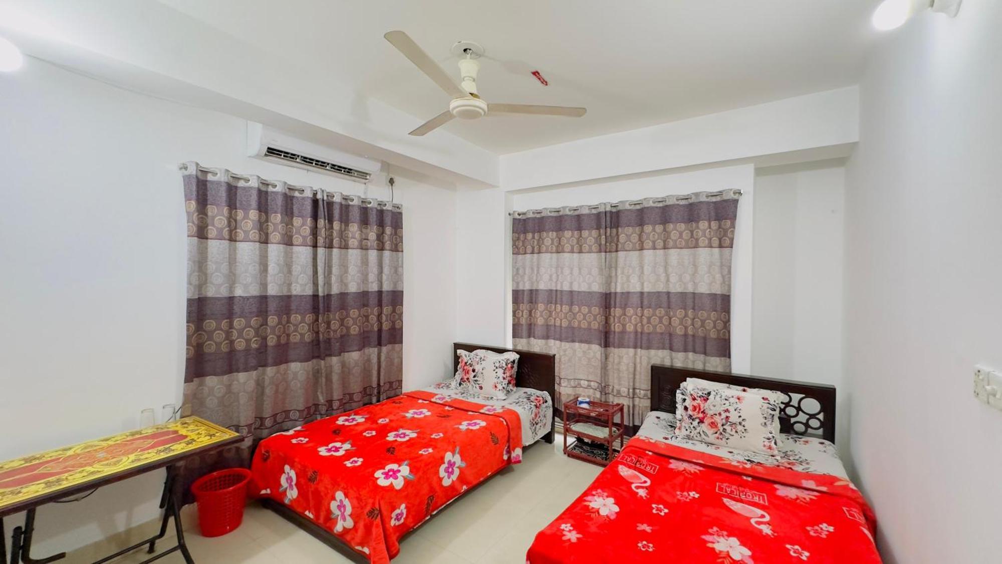 דאהקה Mohammadia Restaurant & Guest House Near United Hospital מראה חיצוני תמונה
